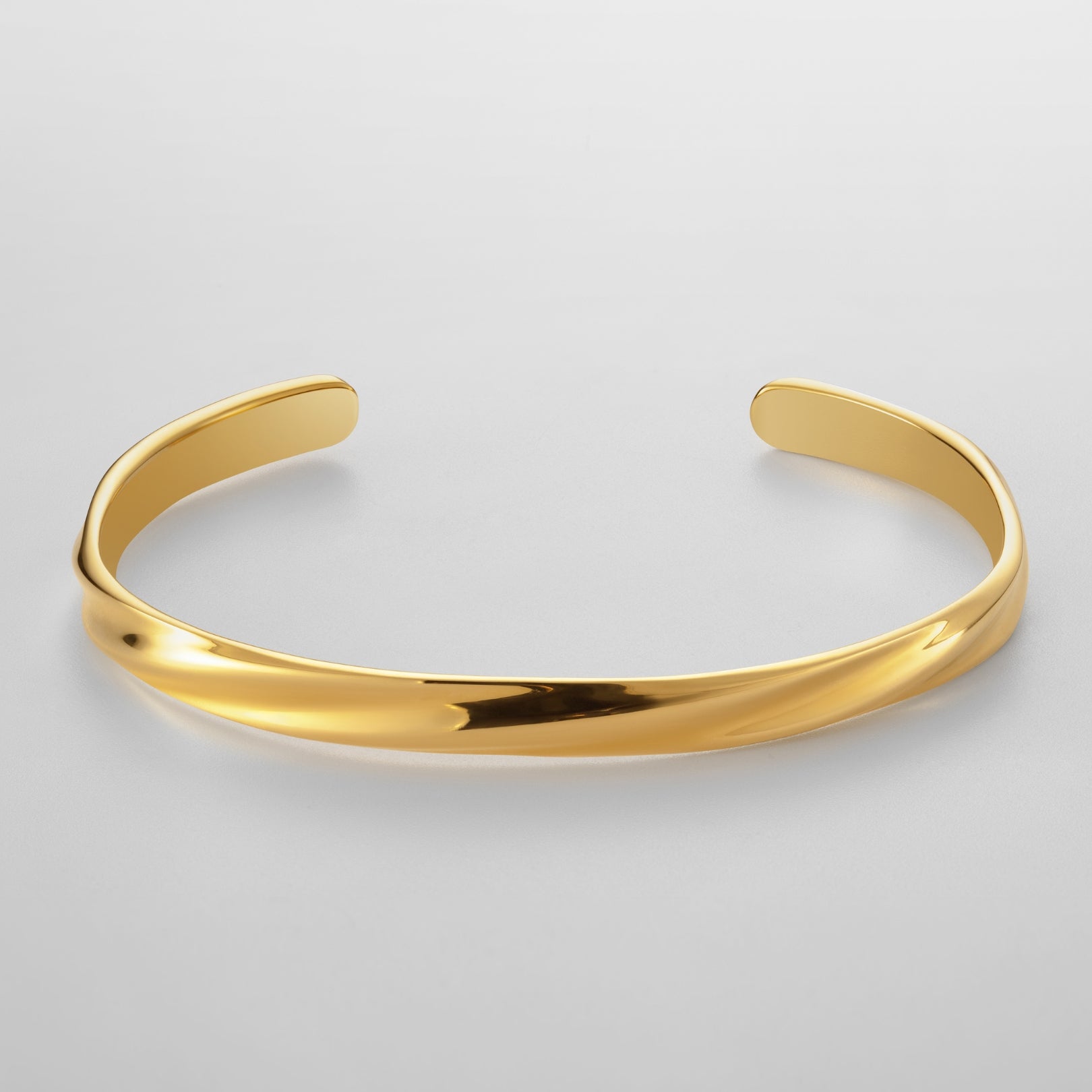 Twisted Unisize Cuff