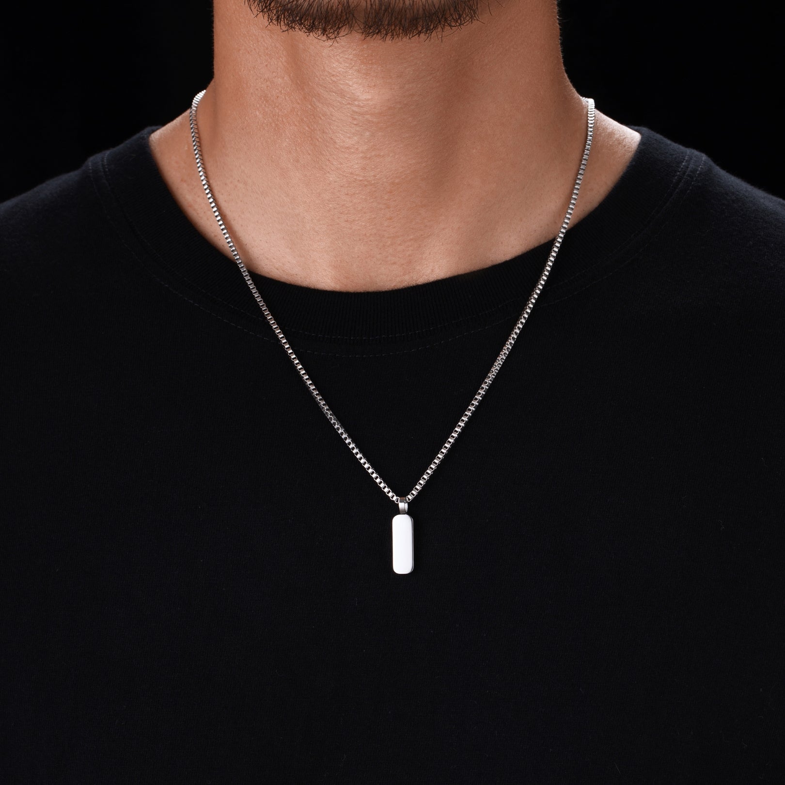 Minimal Pendant & Box Chain