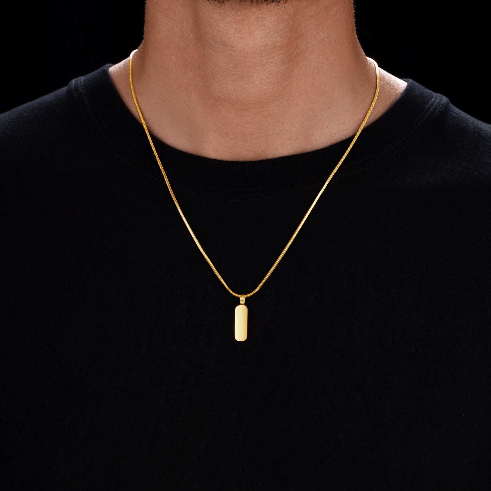 Minimal Pendant & Square Chain