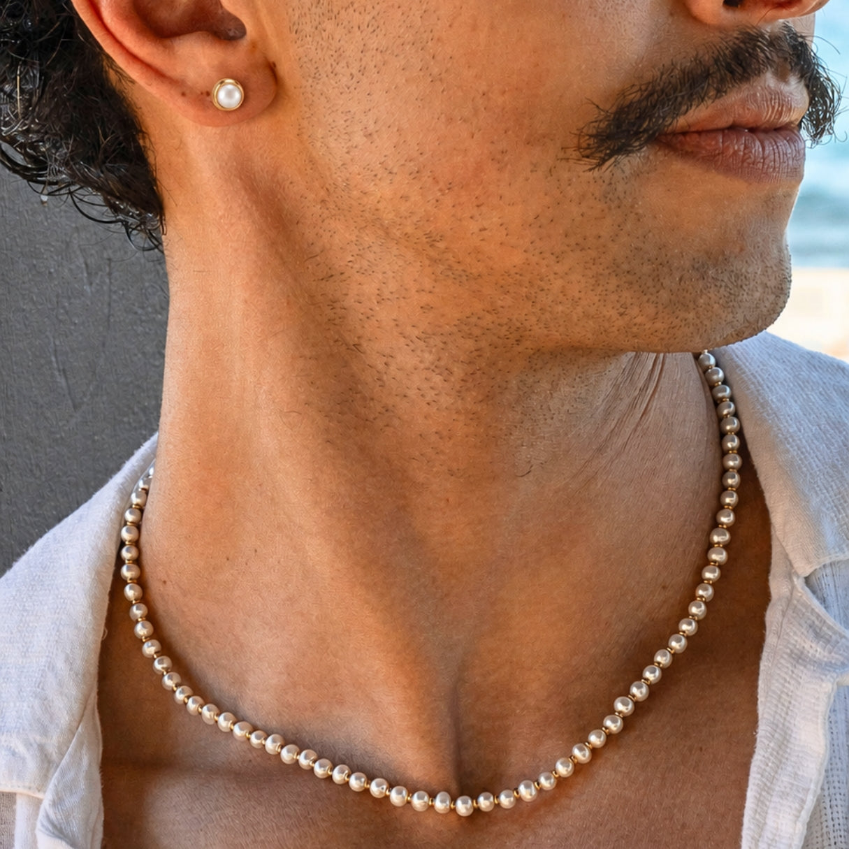 004. Pearl Jewelry: The Timeless Summer Essential