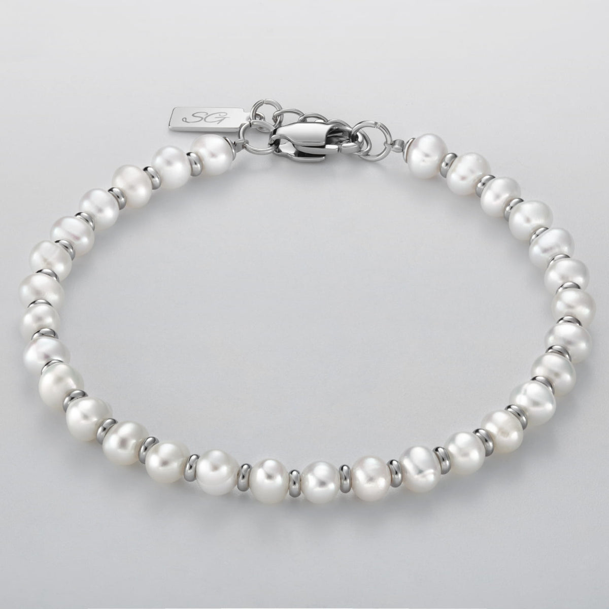 Classic Pearl Bracelet