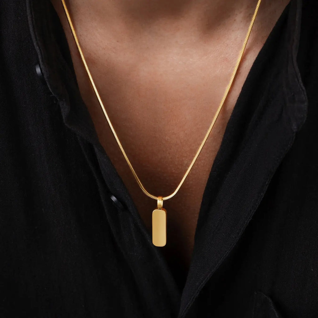 Hypoallergenic Minimal Pendant & Square Chain Necklace