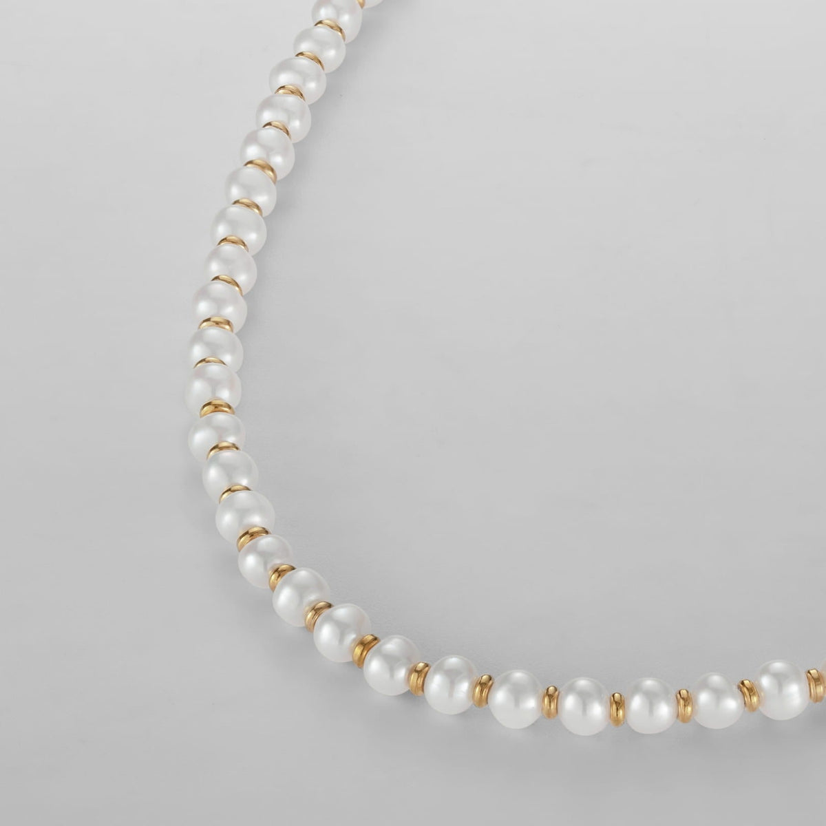 Classic Pearl Necklace - Gold - delicate necklace lustrous white pearls