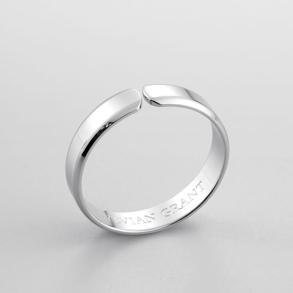 Classic Unisize Ring - Silver - sleek silver-toned adjustable ring minimalist