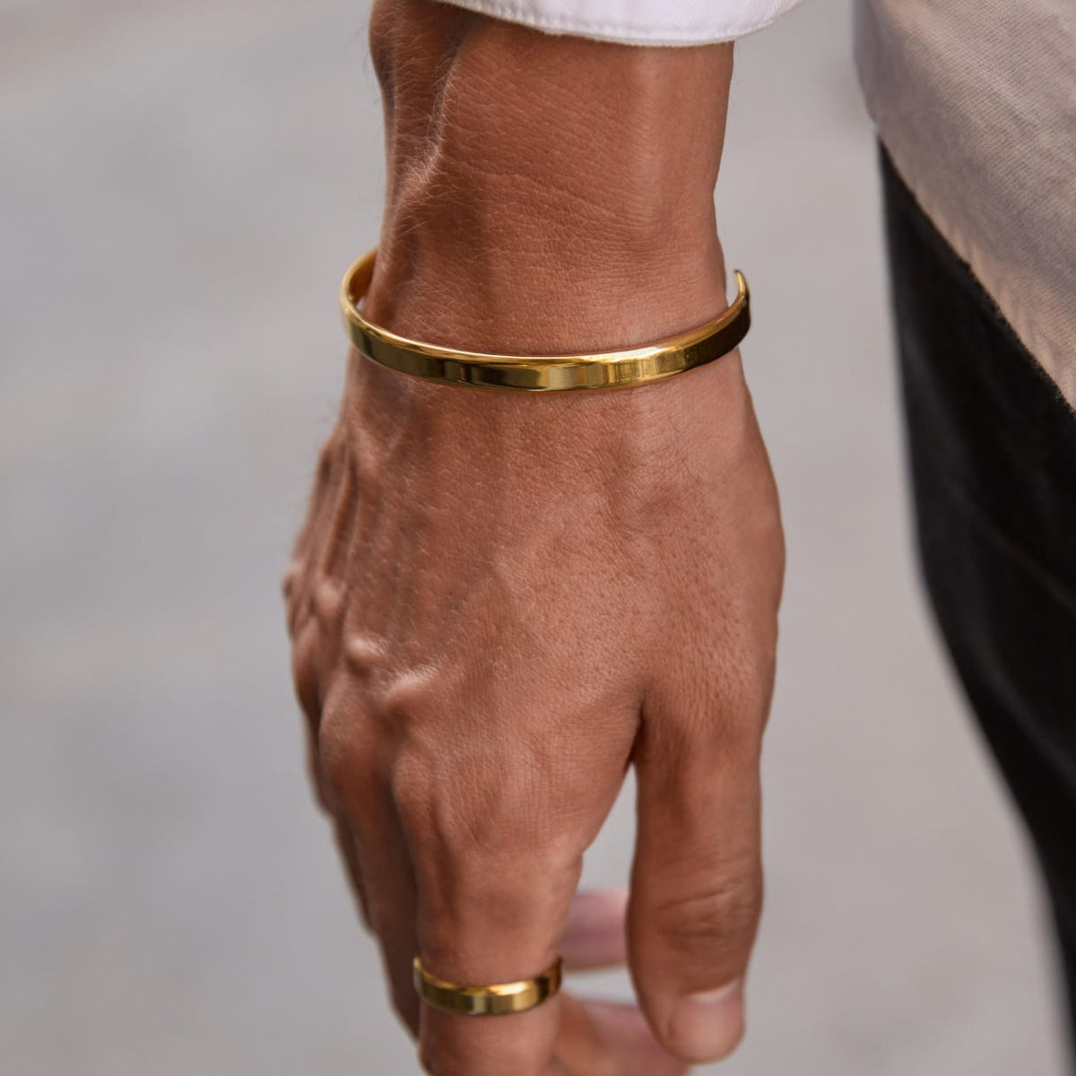 Classic Unisize Set - gold-toned minimalist bangle bracelet sleek