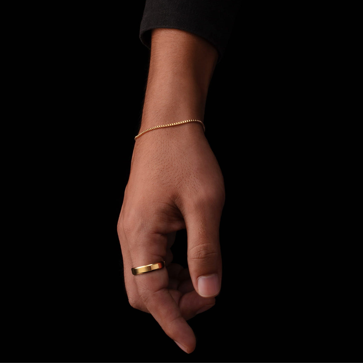 Minimal Box Bracelet - gold-toned box chain bracelet worn