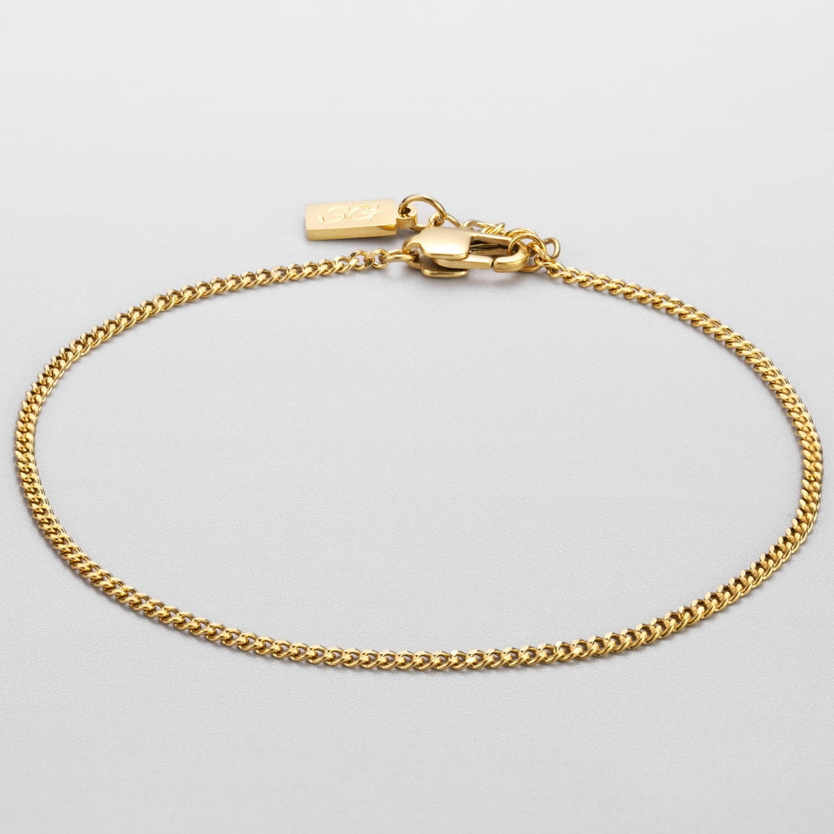 Minimal Curb Bracelet - Gold - gold-toned curb chain anklet sleek