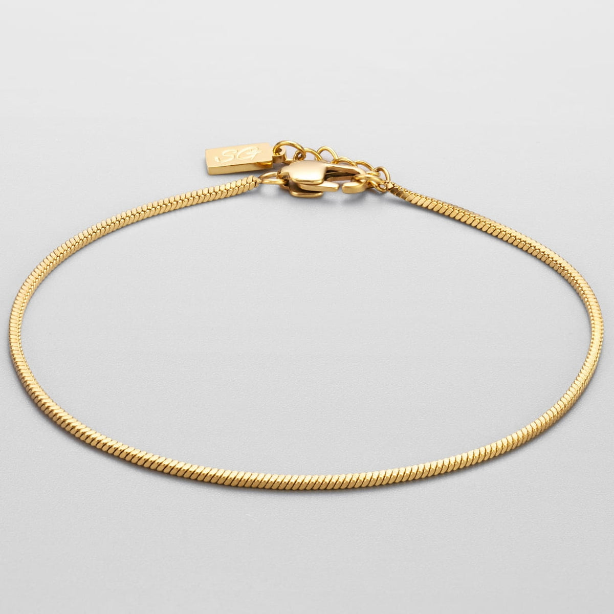 Minimal Square Bracelet - Gold - gold-toned snake chain bracelet sleek