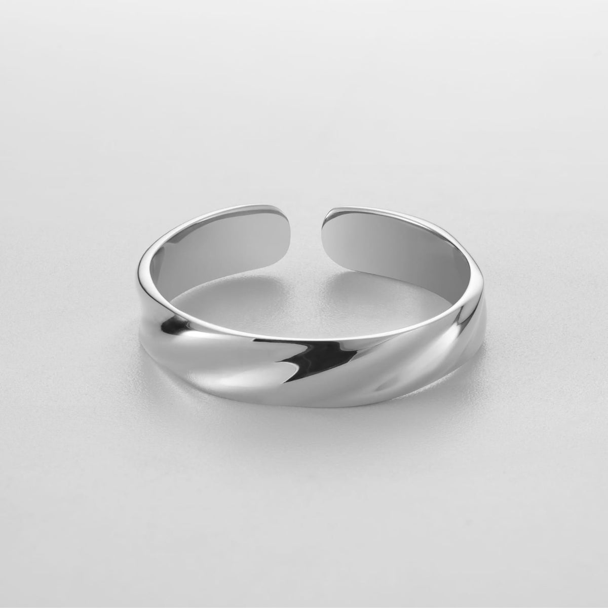 Twisted Unisize Ring - Silver - sleek silver-toned open ring smooth